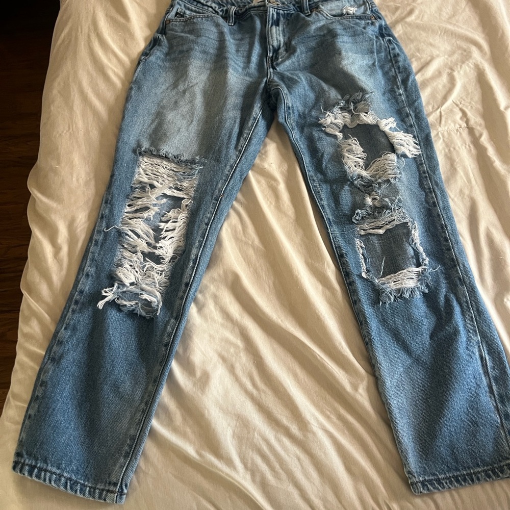 KanCan Relaxed Distressed Light Blue Jeans